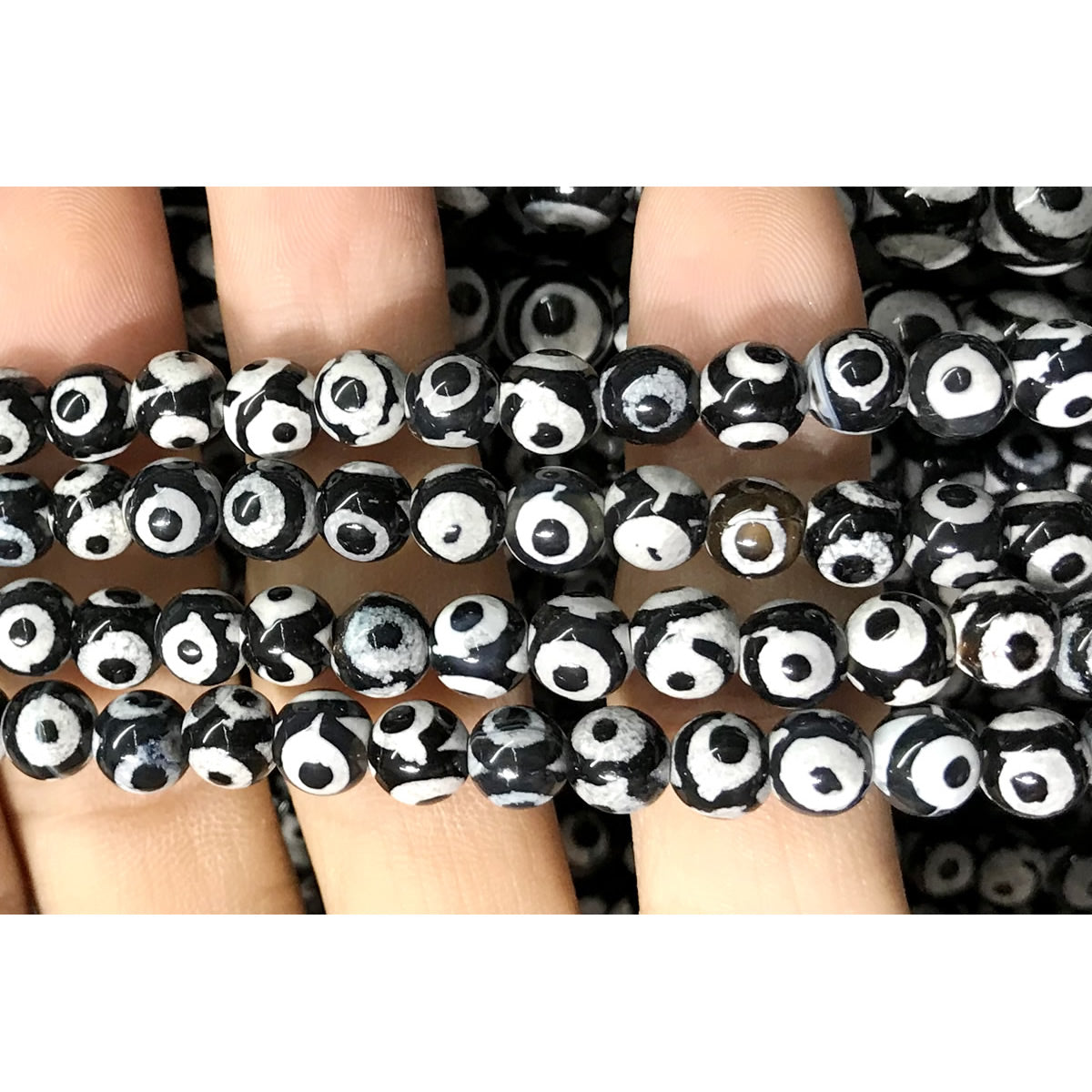 CAG421 Black Tibetan Agate Beads Smooth Round 6mm 15" Strand