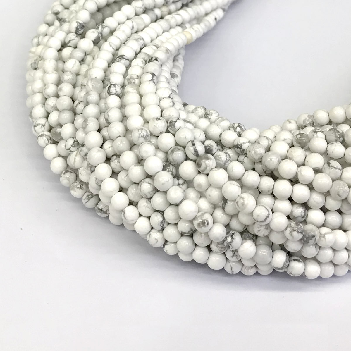 CTU25 White Howlite Turquoise Beads Smooth Round 4mm 15" Strand