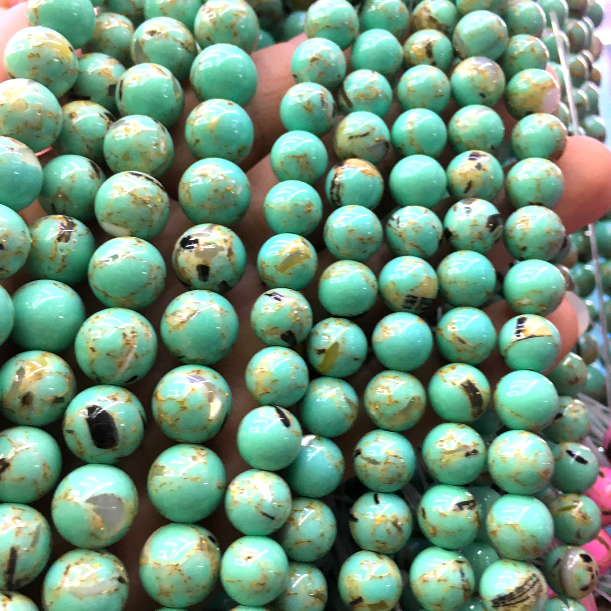 CTU79 Gold Vein Turquoise Beads Smooth Round 8mm 15" Strand