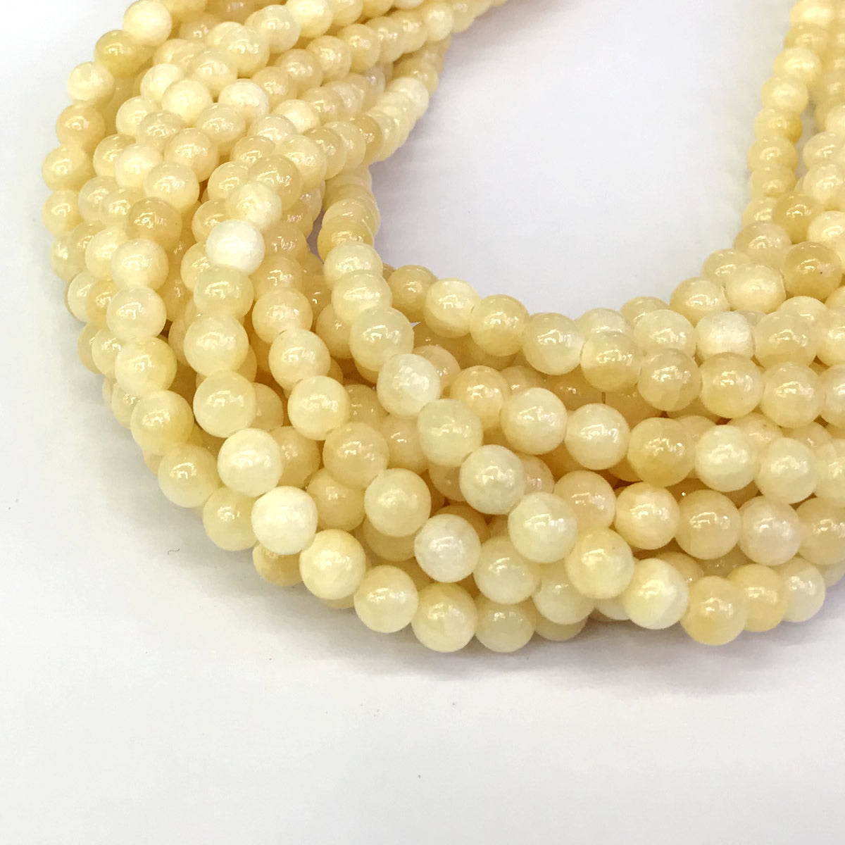 CJA131 Honey Jade Beads Smooth Round 8mm 15" Strand